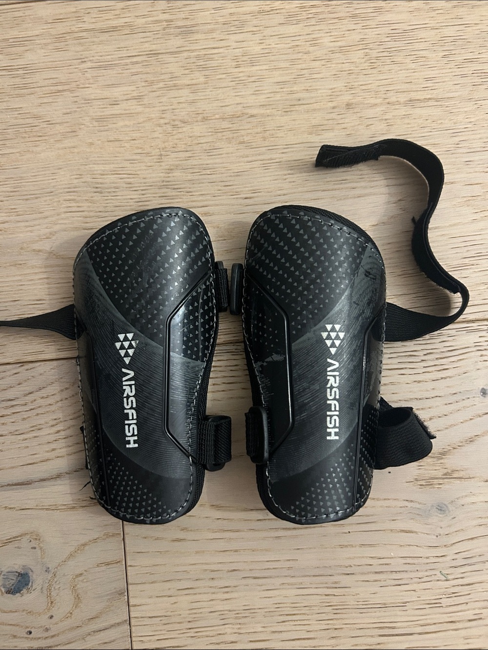 AIRFISH Black Youth Shin Guards